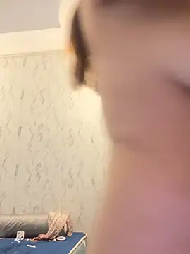 Ponthip live cam on StripChat