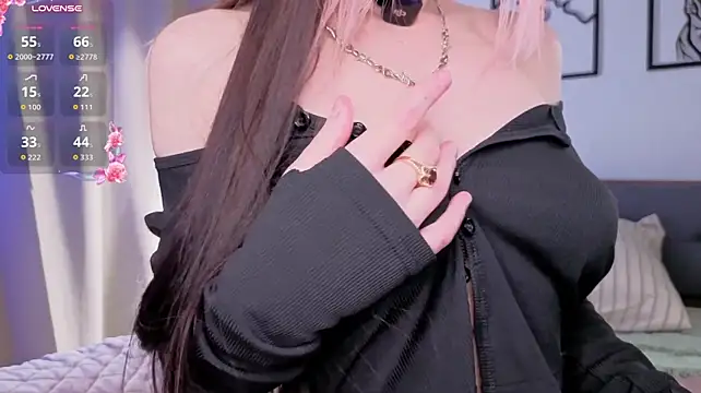 tristaroht (F young) - Free my firm tits from captivity