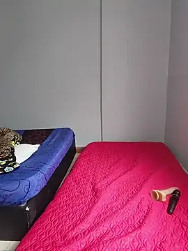 serenaawild1 live cam on StripChat