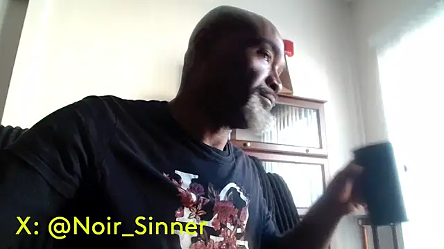 sinnernoir in webcam