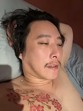 jin-sakura in webcam