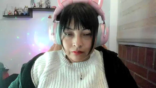 Shaddycute_ live cam on StripChat