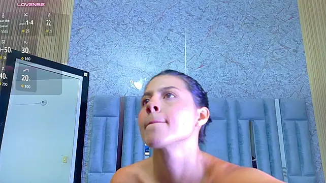 veronicaroose_