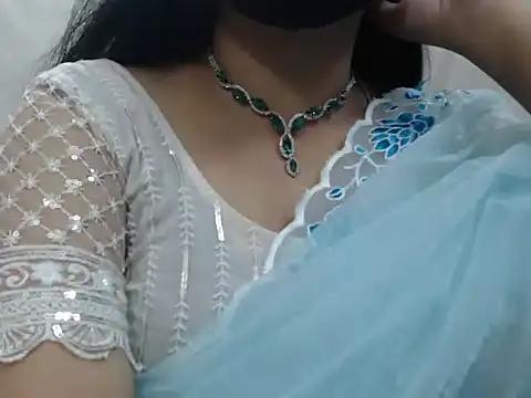 Lovely_Siri_23