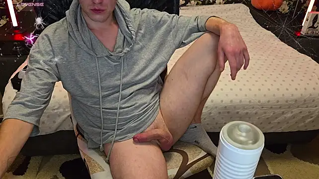 Vuitton live cam on StripChat