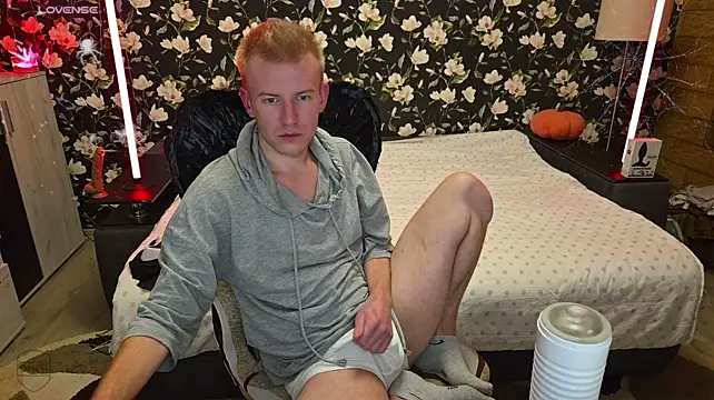 Vuitton webcam model