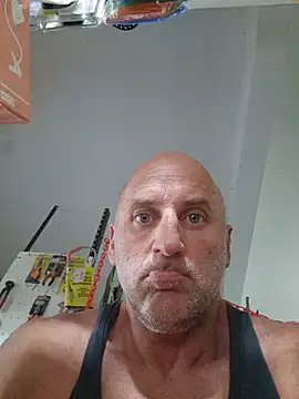Senor_martin live sex cam