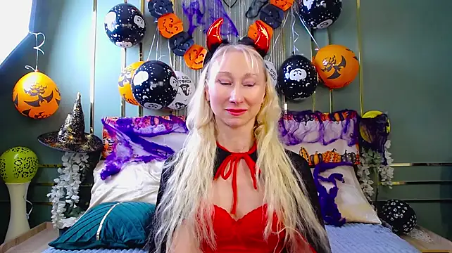 KissDreamm live cam on StripChat