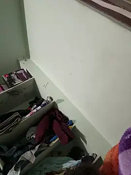pavithara (M young) - Boobs show