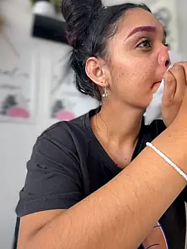 Sara-77, modèle webcam