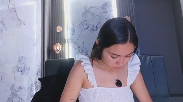 adaira31 live cam on StripChat