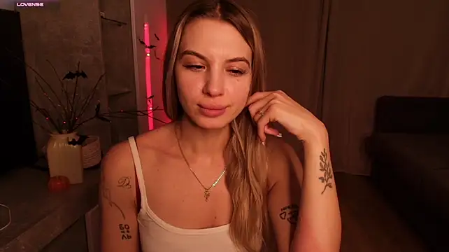 Eziliz live cam on StripChat