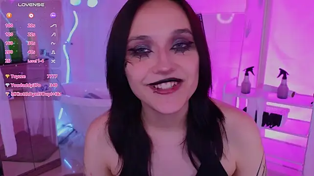 DarcyBlackwood webcam
