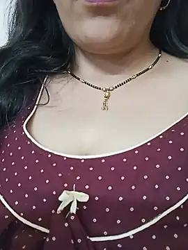 hot-shivani's live room