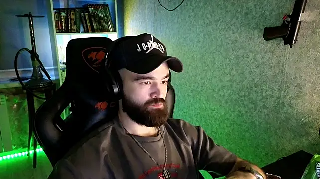_Serious_Man in webcam