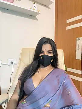 its_ur_flora live cam on StripChat