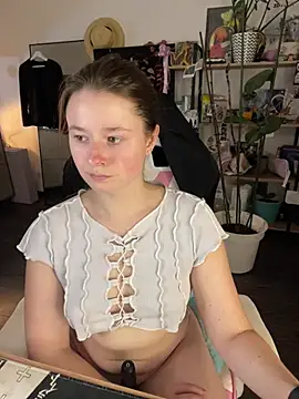 sweetest_pie live cam on StripChat