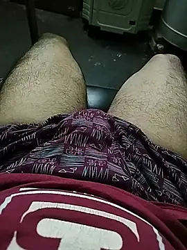 loyalboy_0052 live cam on StripChat