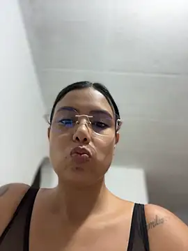 Ayliz- webcam model