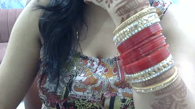 zoyaa-sexy, modèle webcam