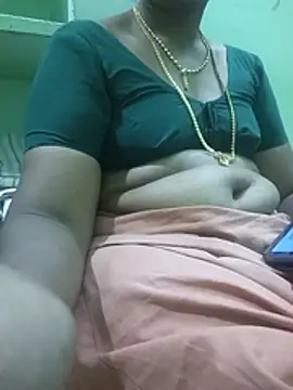 saro_tamilgirl in webcam
