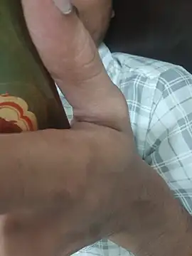 Shivmumbai19t in webcam
