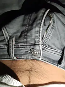 Rocky-badboy_cum4me in webcam