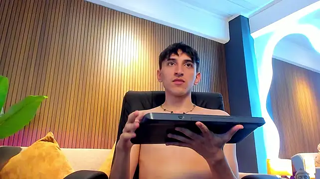 APOLOKING_