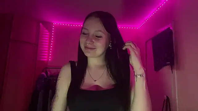 EileenKowalske live cam on StripChat