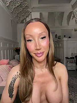 Allana29