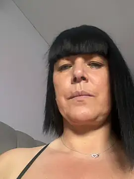 Milf_Mayra
