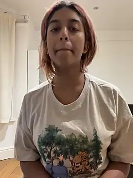 DonnaShy camgirl profile preview on Stripchat