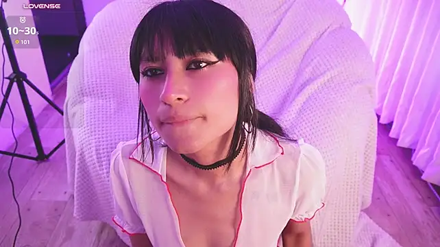 Valeria_777__ live cam on StripChat