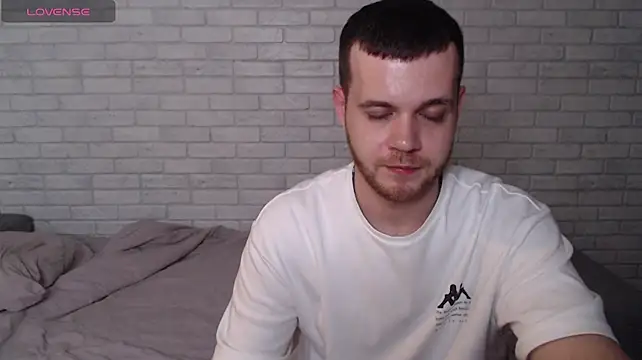 Alexxx_horny webcam model