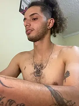 top_white webcam