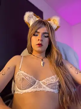 lanadoll20 live cam on StripChat