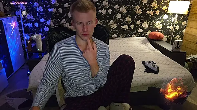 Vuitton on Stripchat