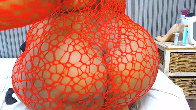 ROYALASS25 live sex cam