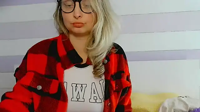 RubiLakros live cam on StripChat