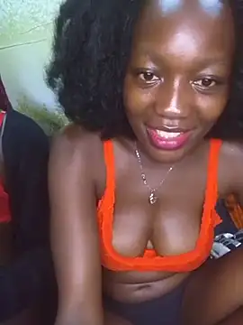 queenpee254 live cam on StripChat