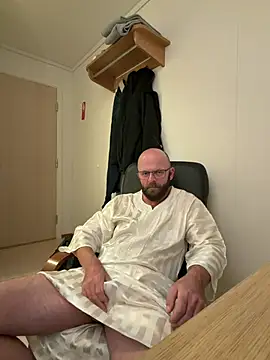 mrmoi1234 (Ask my age) - Cumshow💦