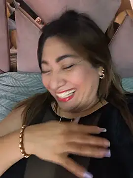 kendra_fire (F milf) - Show  boobs