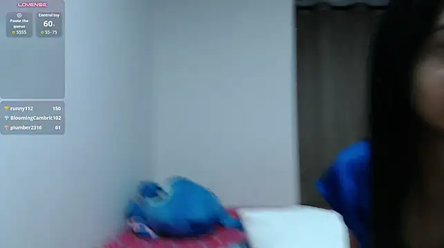 liz7skinny live cam on StripChat