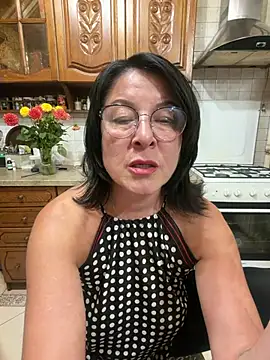 Fiona06 live cam on StripChat