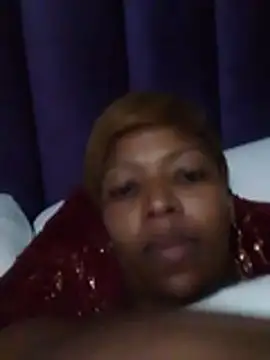 CaramelCandyxoxo live cam on StripChat