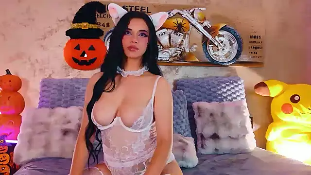 Amynaxxx