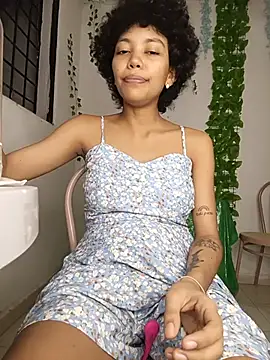 MILKYTITS_LATINA