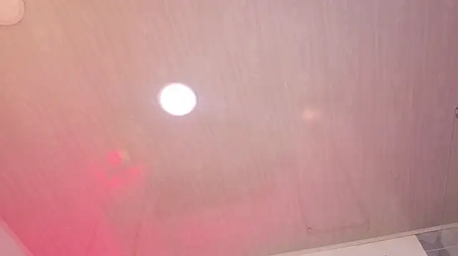 Nina_Hilton