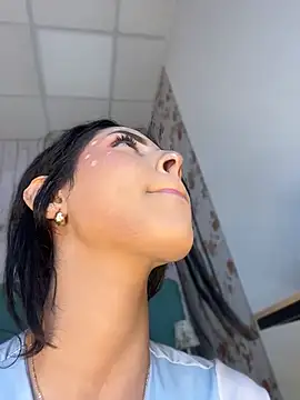 BabyNovaXXX live cam