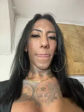 Taty_BigCock_Ts live cam